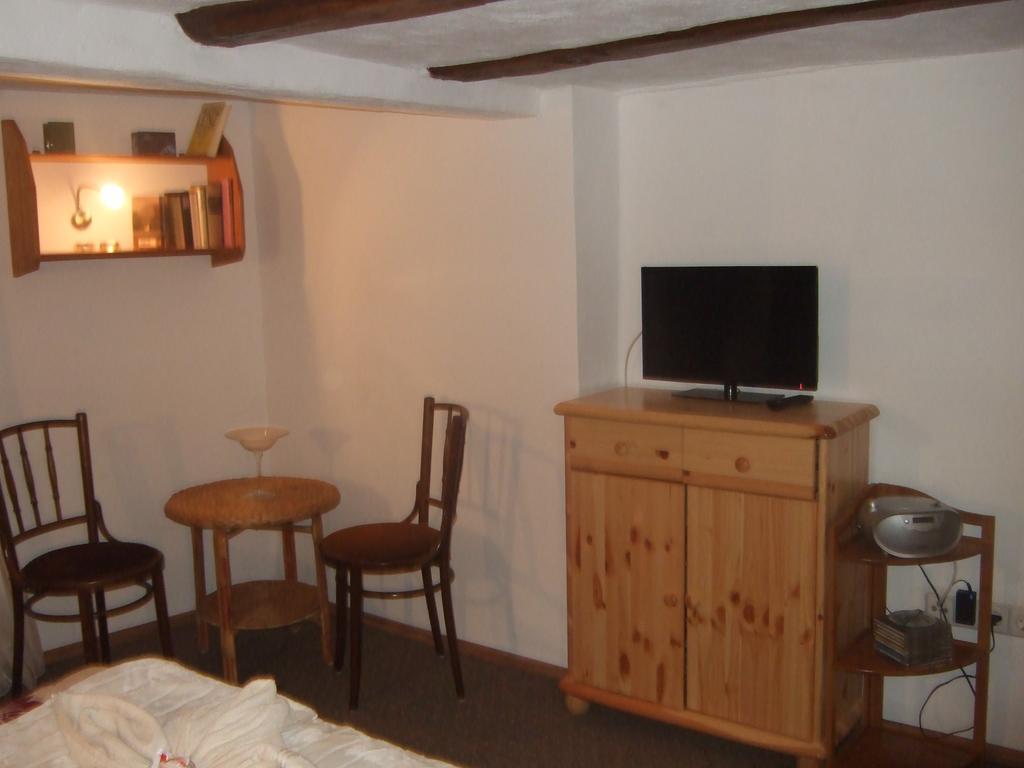 Kleines Winzerhauschen Vila Bremm Quarto foto