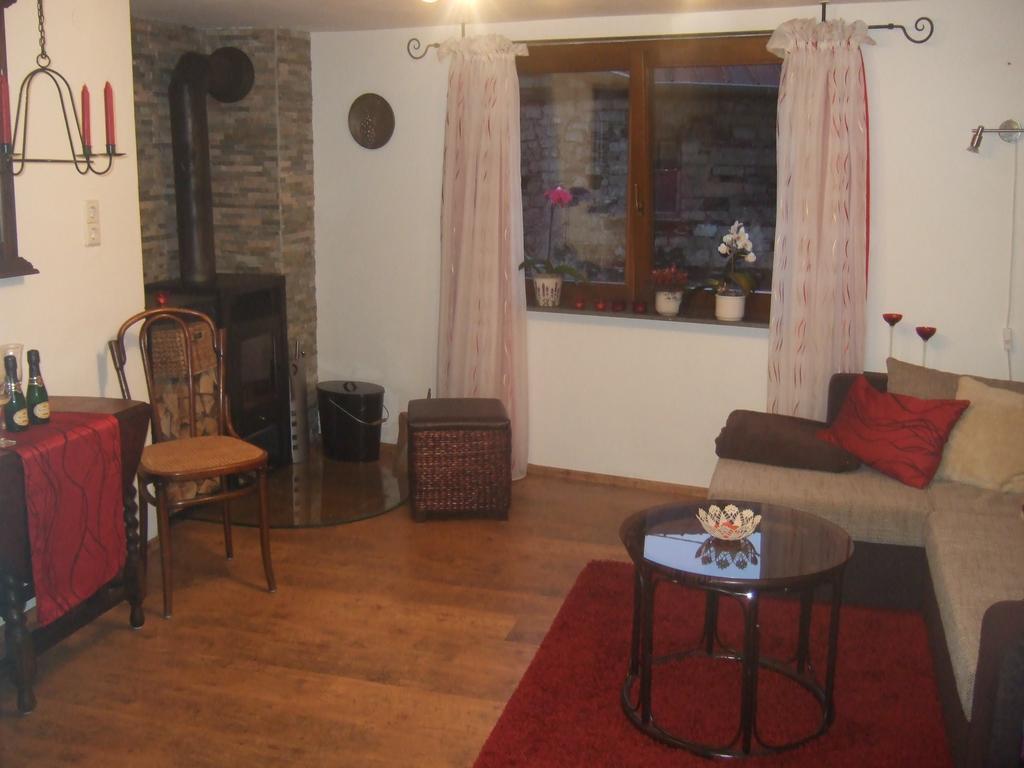 Kleines Winzerhauschen Vila Bremm Quarto foto